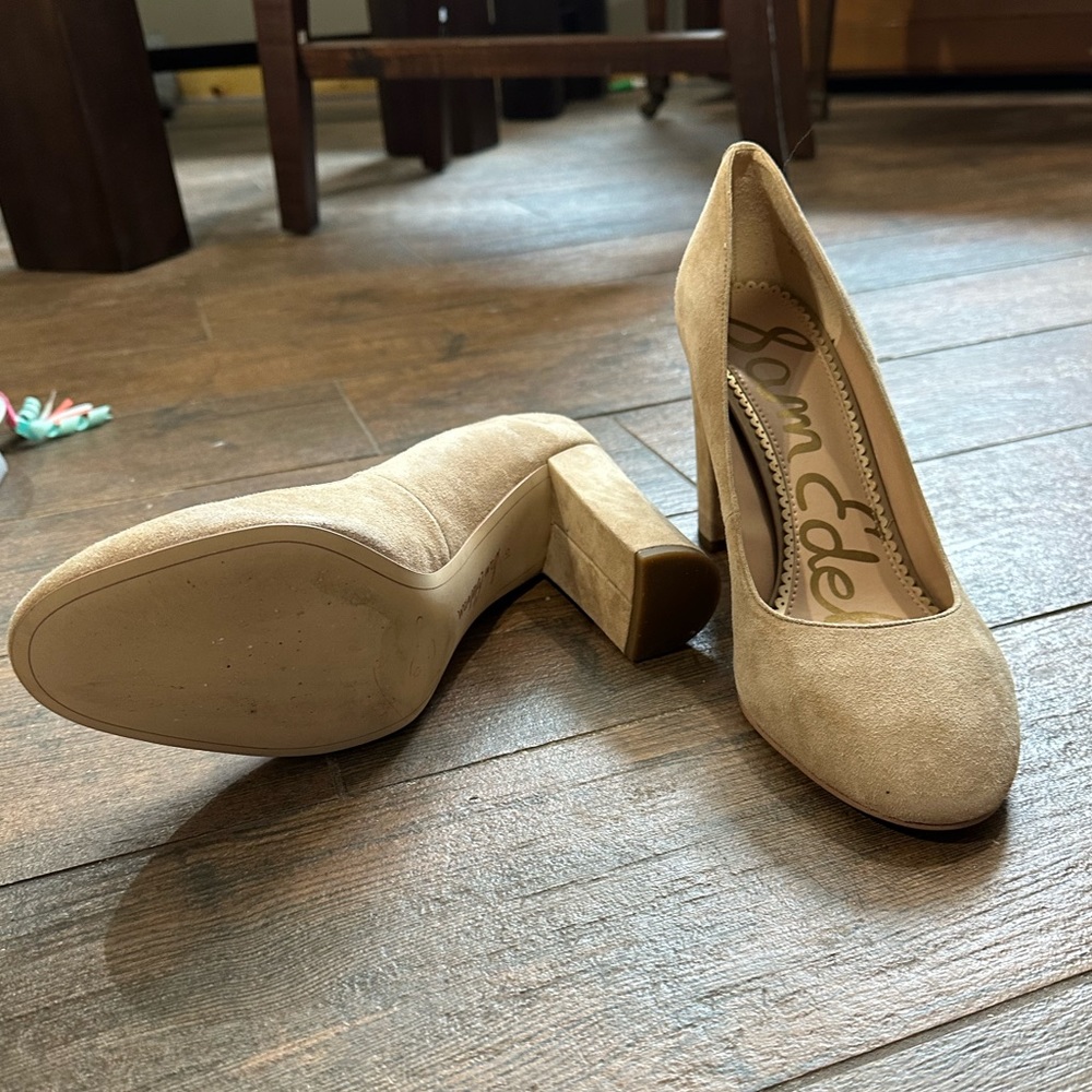 Sam Edelman size 10 suede pumps.